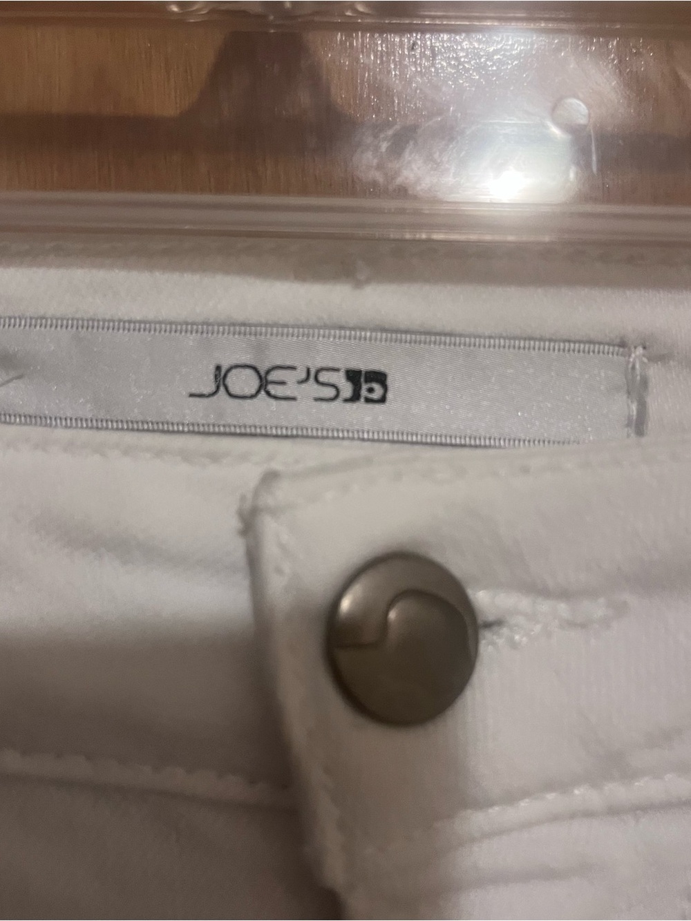 Joe's Jeans White Cropped Slim Jeans
B160-c18/6/1/26 - Picture 2 of 6
